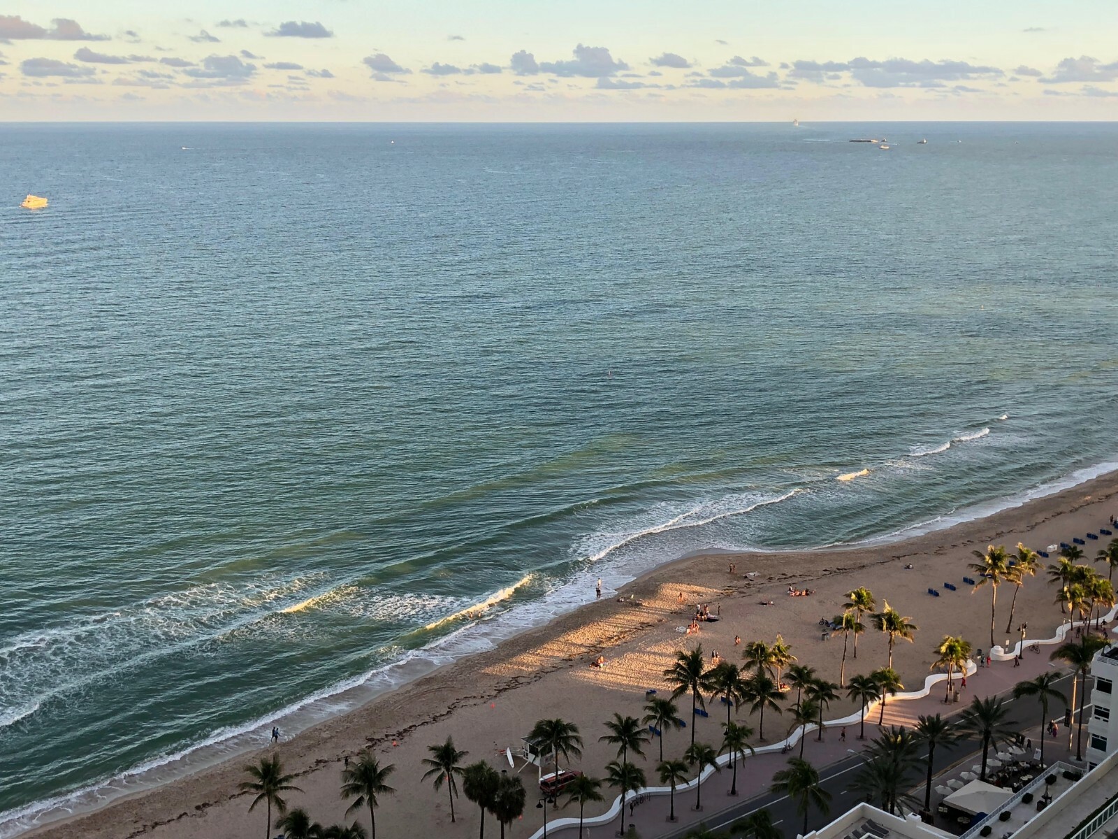 Oceanfront Timeshare for SALE Fort Lauderdale Beach Resort deeded Christmas week