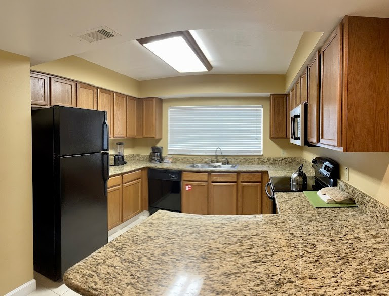 Orlando, Florida – 4 days/3 nights Silver Lake Resort – 2 Bedroom Villa 6 Guests