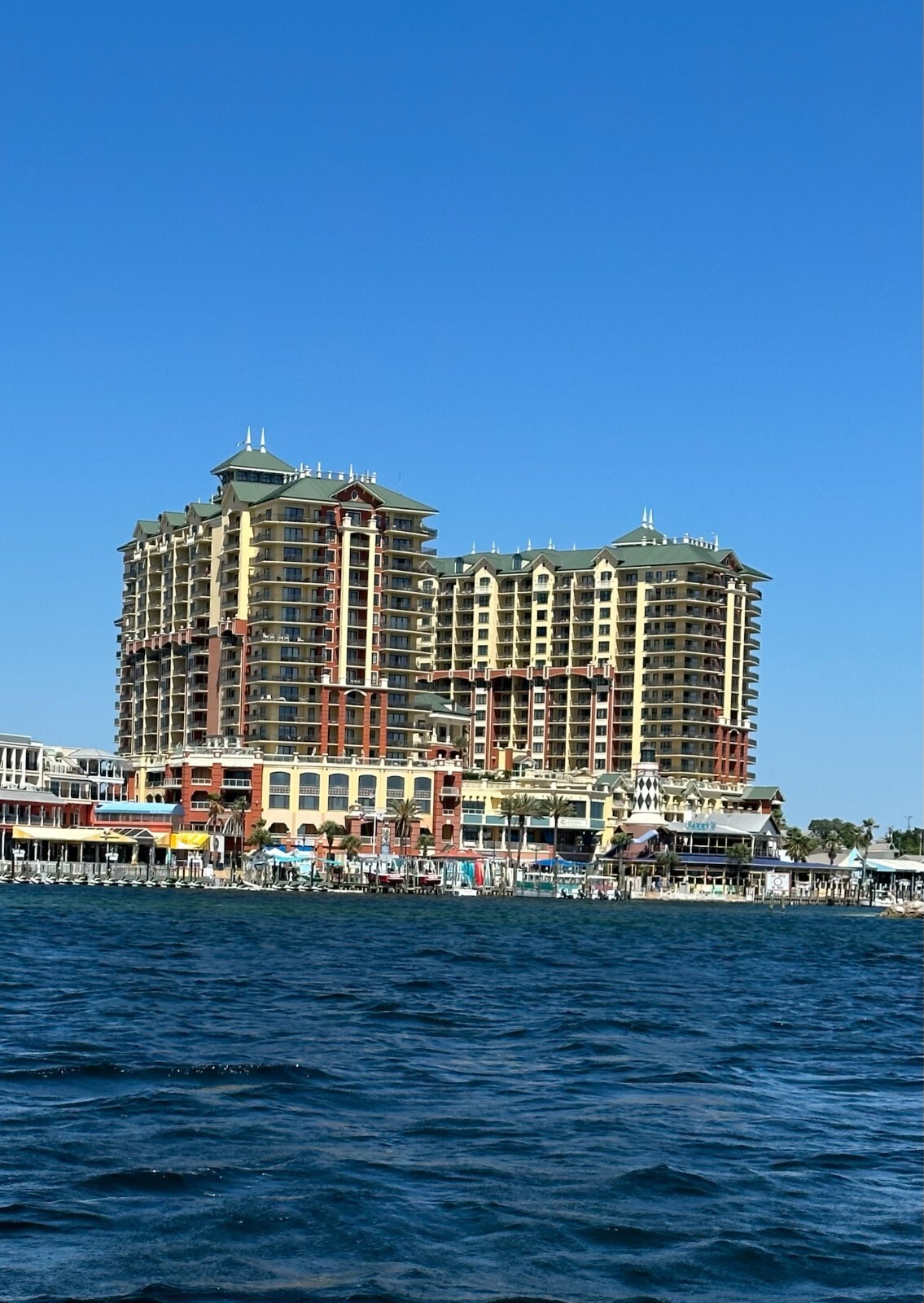 WYNDHAM EMERALD GRANDE DESTIN AUG 26 – SEPT 1 / 3 BEDROOM POOL VIEW 6 NIGHTS