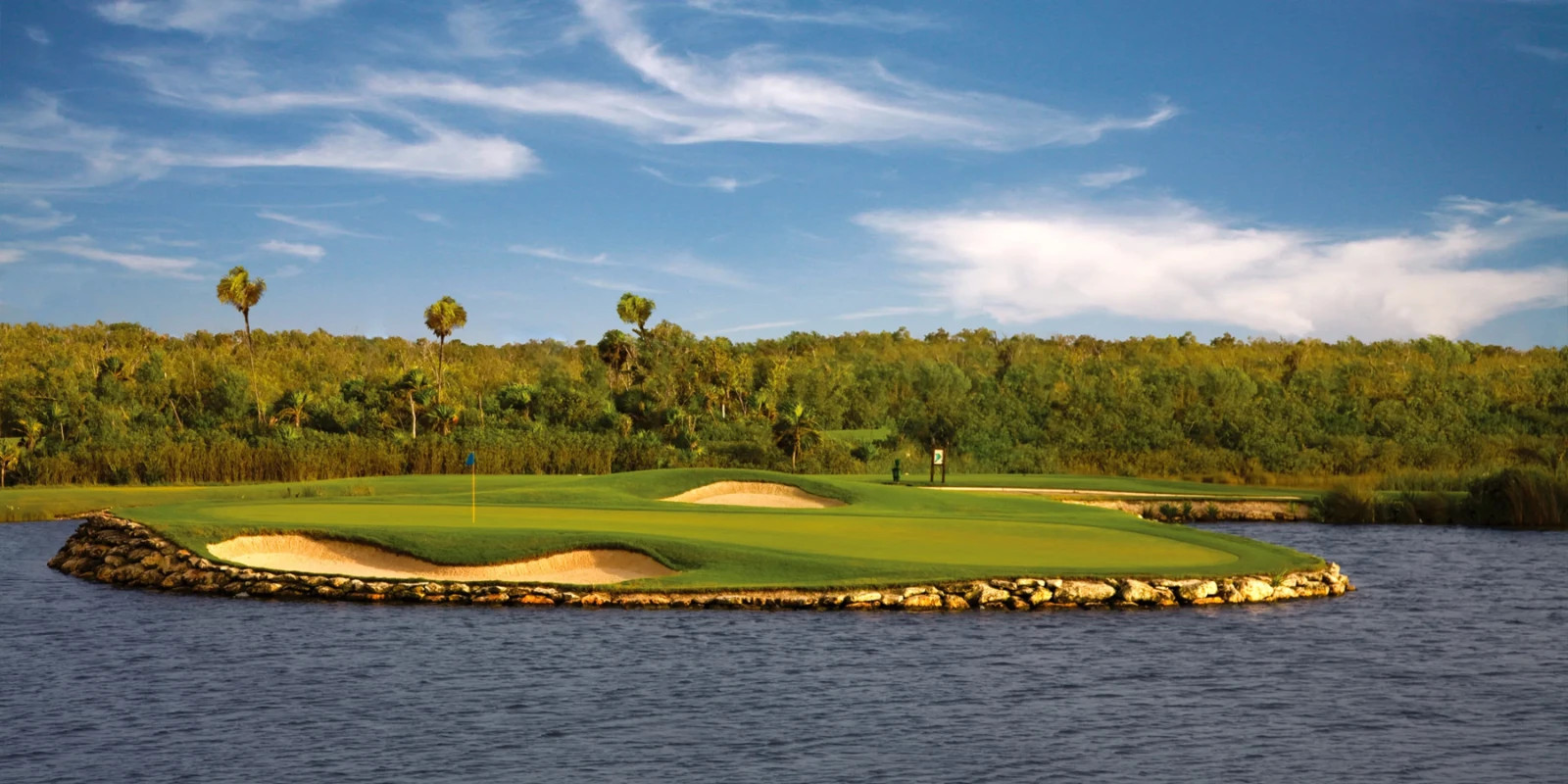 Palace Resorts VIP All-Inclusive Vacation: Cancun, Jamaica or Los Cabos