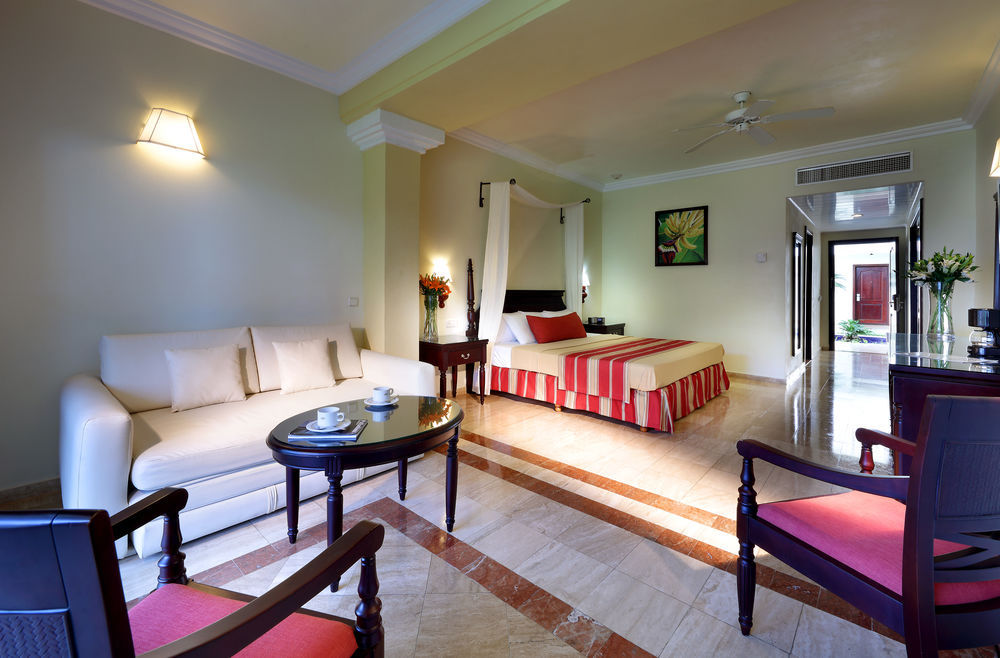Jamaica – Grand Palladium Lady Hamilton Resort & Spa – Reservations