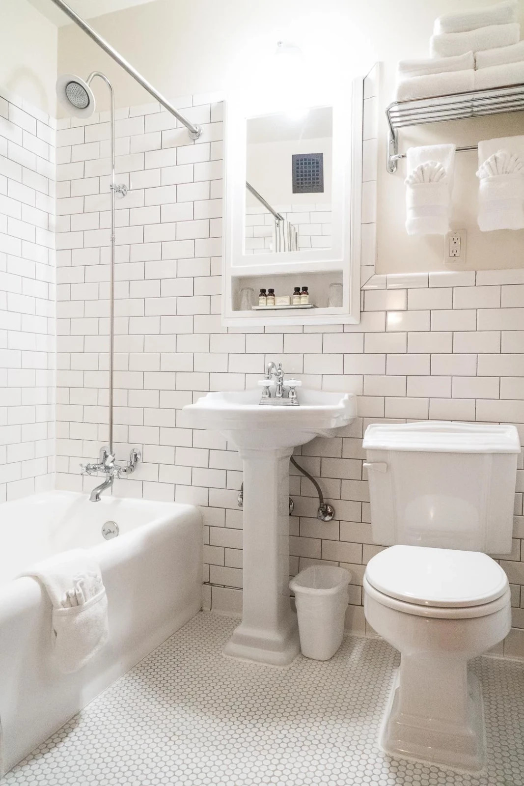 Hotel Normandie ~ Los Angeles, CA ~ Standard Guest Room – Price Per Night