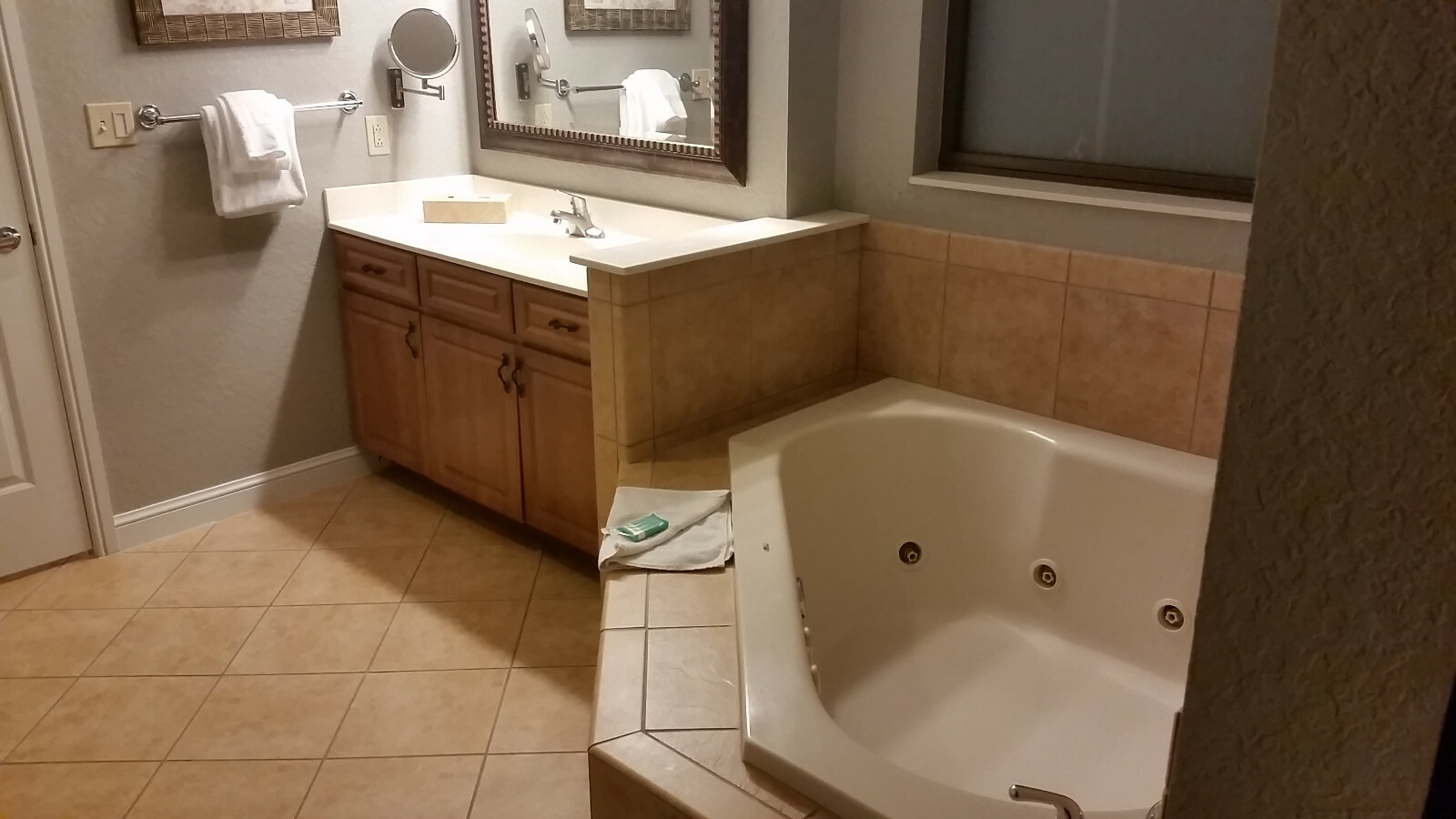 Wyndham Bonnet Creek Closest to Disney 2BR Deluxe Sleeps 8 Checkin 8/6 7 Night