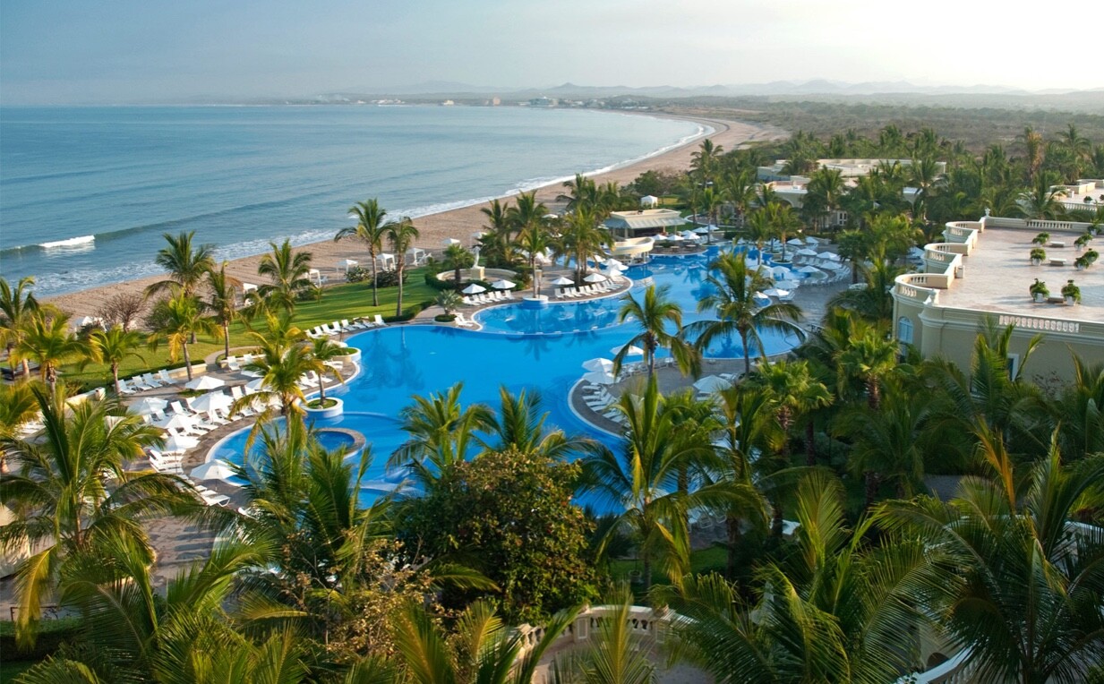**Pueblo Bonito Emerald Bay** Resort & Spa – 7 Night Stay