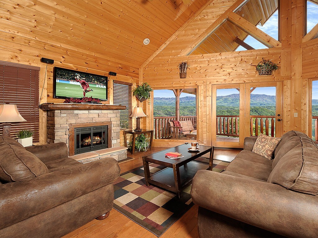 Nothin But Views Sevierville Cabin Rental, 2 beds 2 bath, gorgeous mountain view