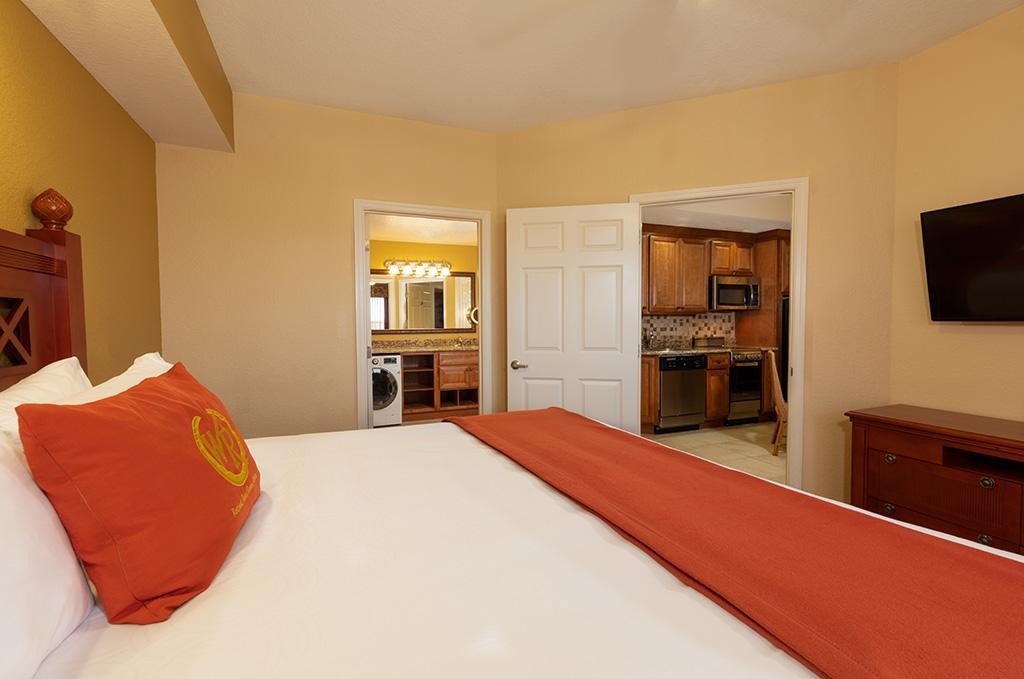 Westgate Lakes Resort and Spa Orlando FL 1BR Sleeps 4 -7Nt JUL 2026-DEC 2026