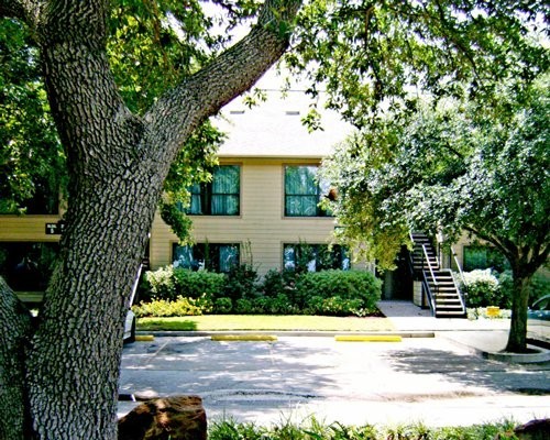 July 4 Lake Conroe Condo Houston World Cup America 250 Sleeps 4