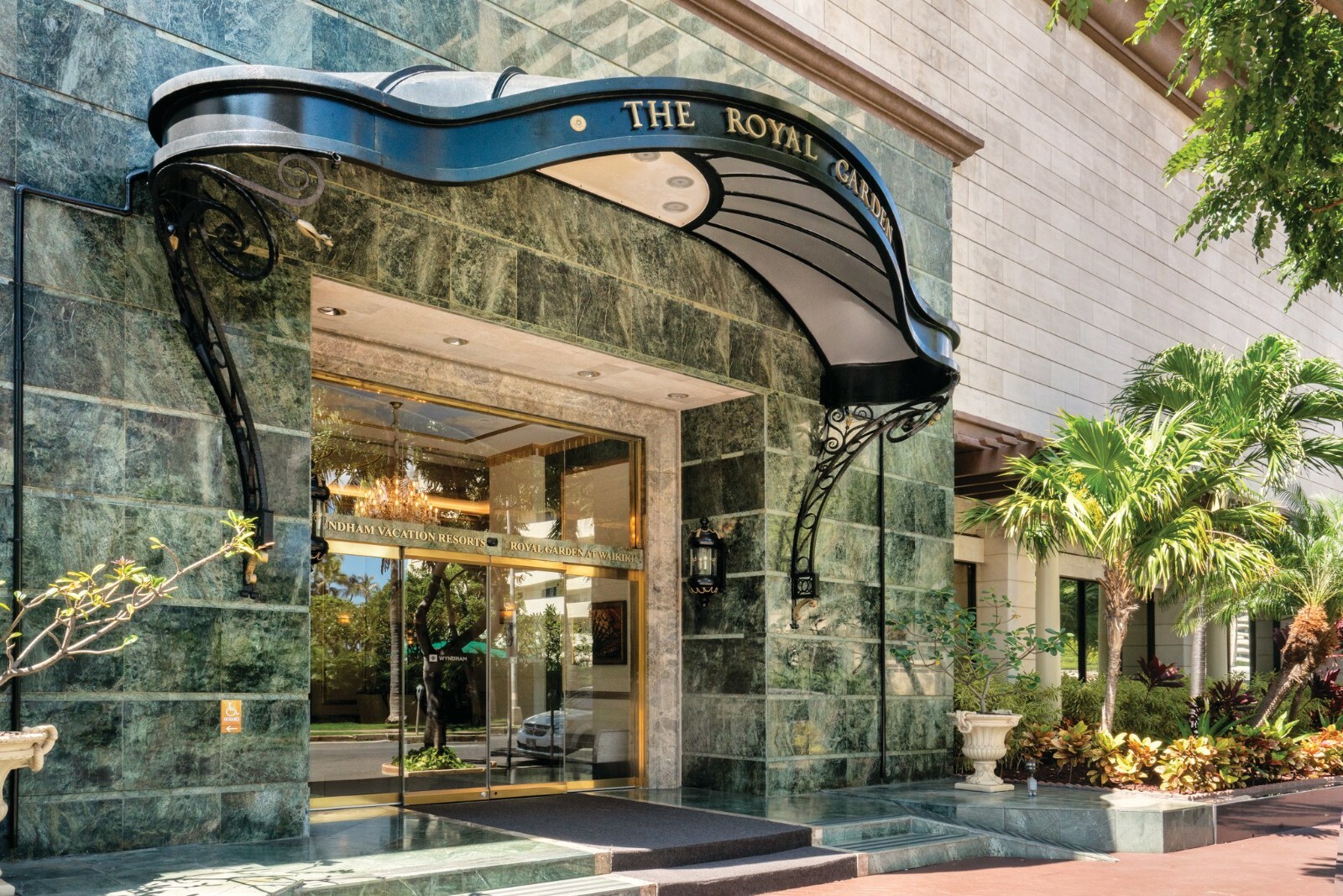 Club Wyndham Royal Garden at Waikiki Honolulu Hawaii Hotel ANY 5 Night 2023 1BR