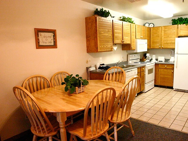 Skiers Lodge Timeshare PRIME WEEK 5 PARK CITY 2BR 2BA SLEEPS 6 Walk to Lifts