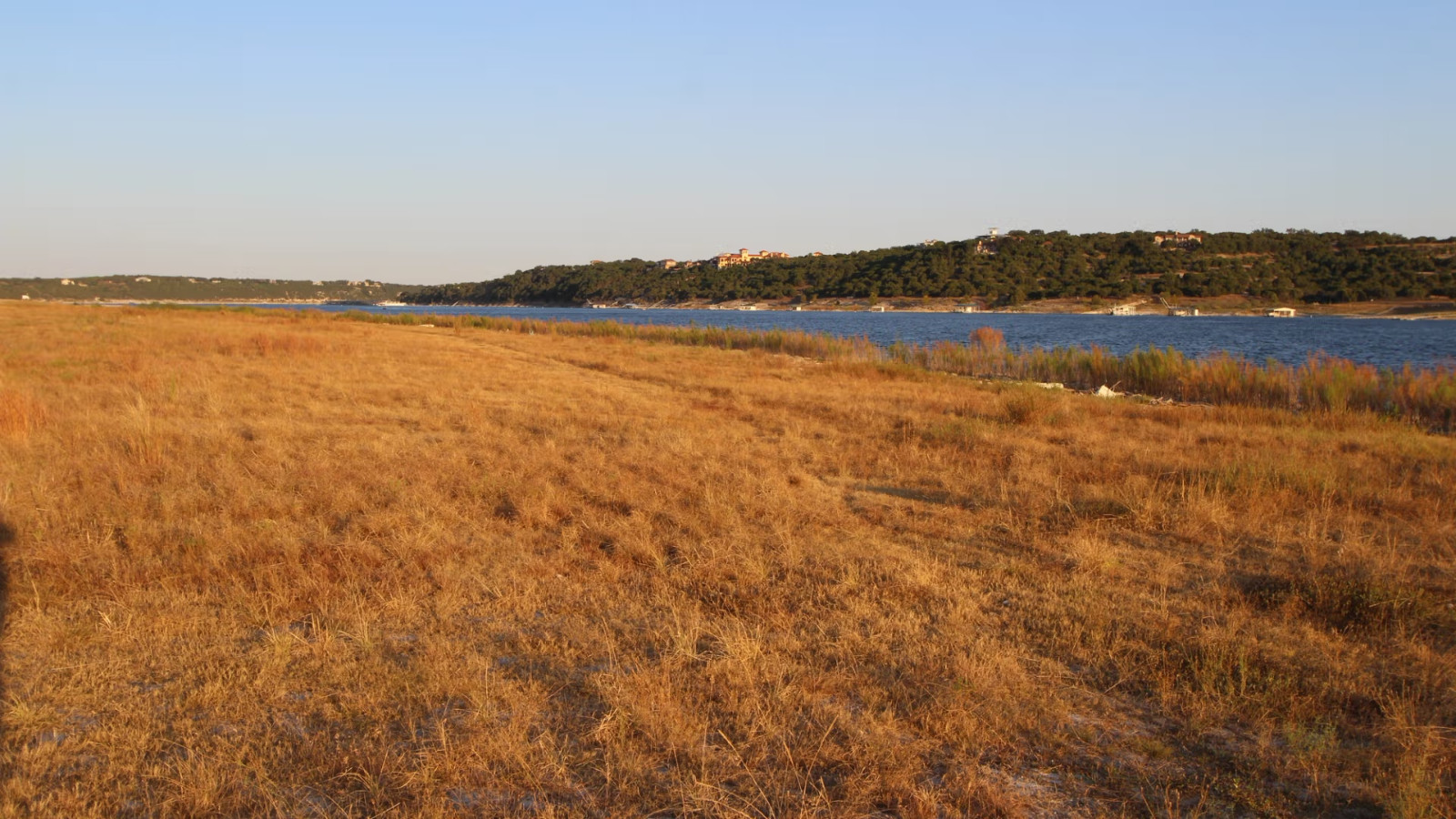 The Shores at Lake Travis ~TX~ 2BR/Sleeps 6 ~ 7Nts SEPT/OCT/NOV/DEC/JAN 2025/26