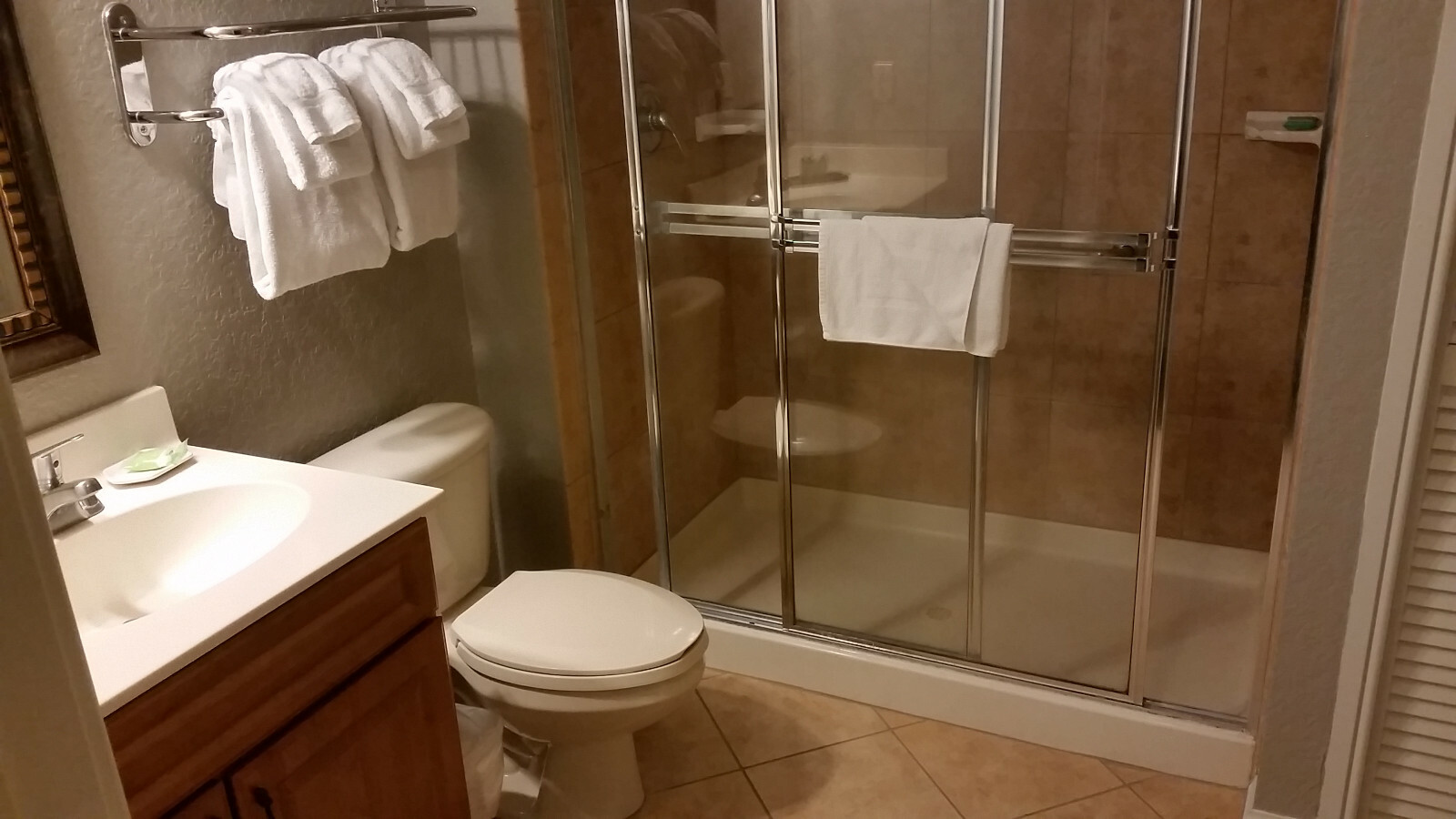 Wyndham Bonnet Creek Closest to Disney 2BR Deluxe Sleeps 8 Checkin 8/6 7 Night