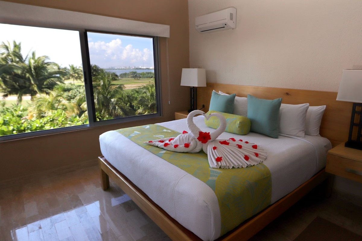 W.I.V.C Coral Mar Resort ~Cancun, MEX~ 2BR/Sleeps 6 ~ 7Nts NOV/DEC 2025