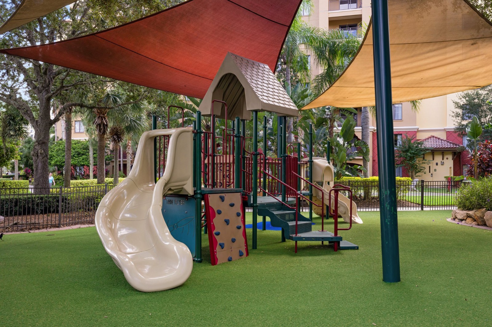 WYNDHAM BONNET CREEK ORLANDO (2) BEDROOM DELUXE CONDO July 12-16 – 4 NIGHTS