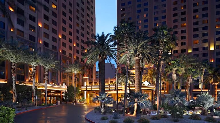 The Boulevard timeshare rental Las Vegas F1 Race 3 night studio